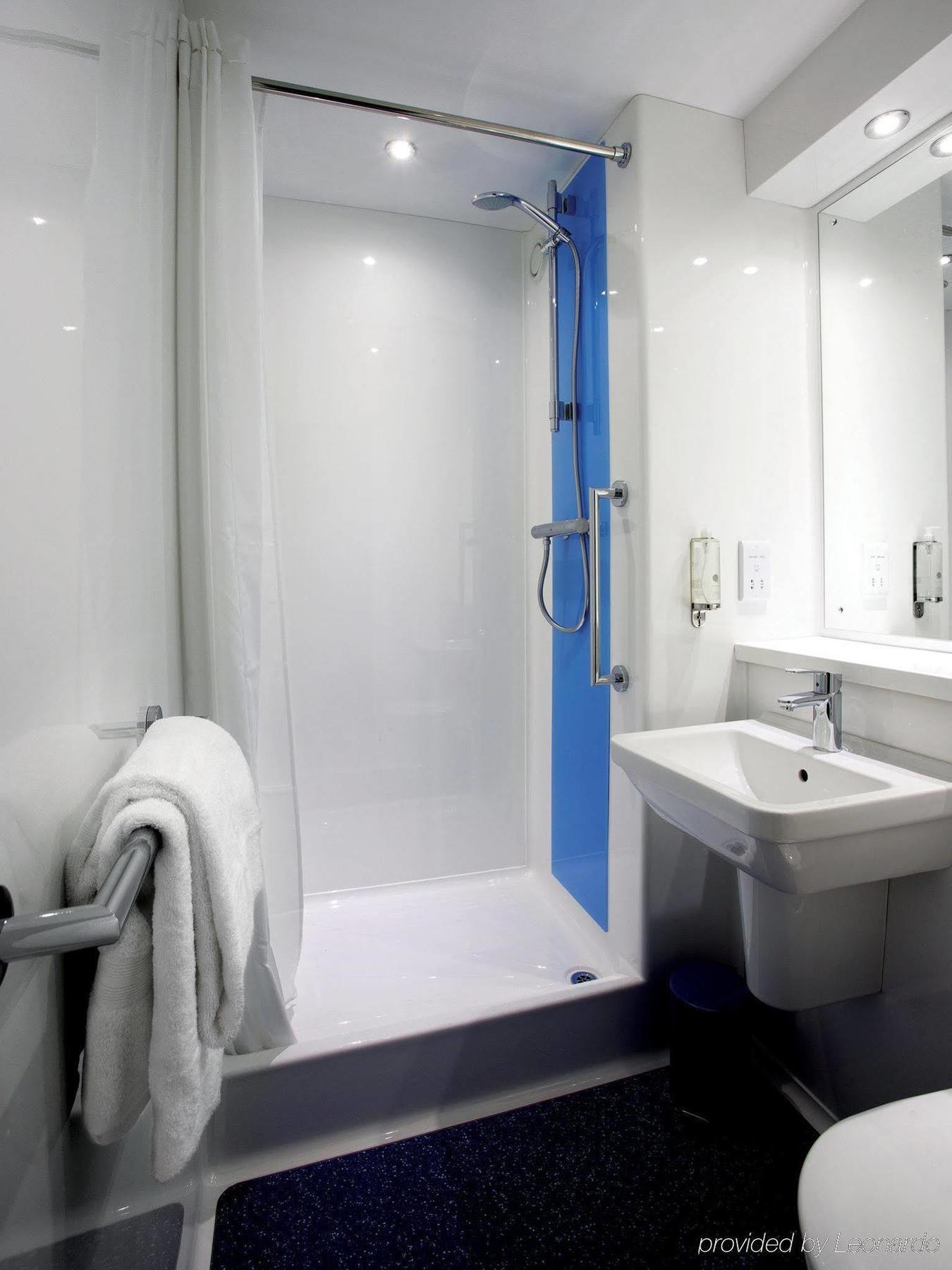 Travelodge London Covent Garden Zewnętrze zdjęcie